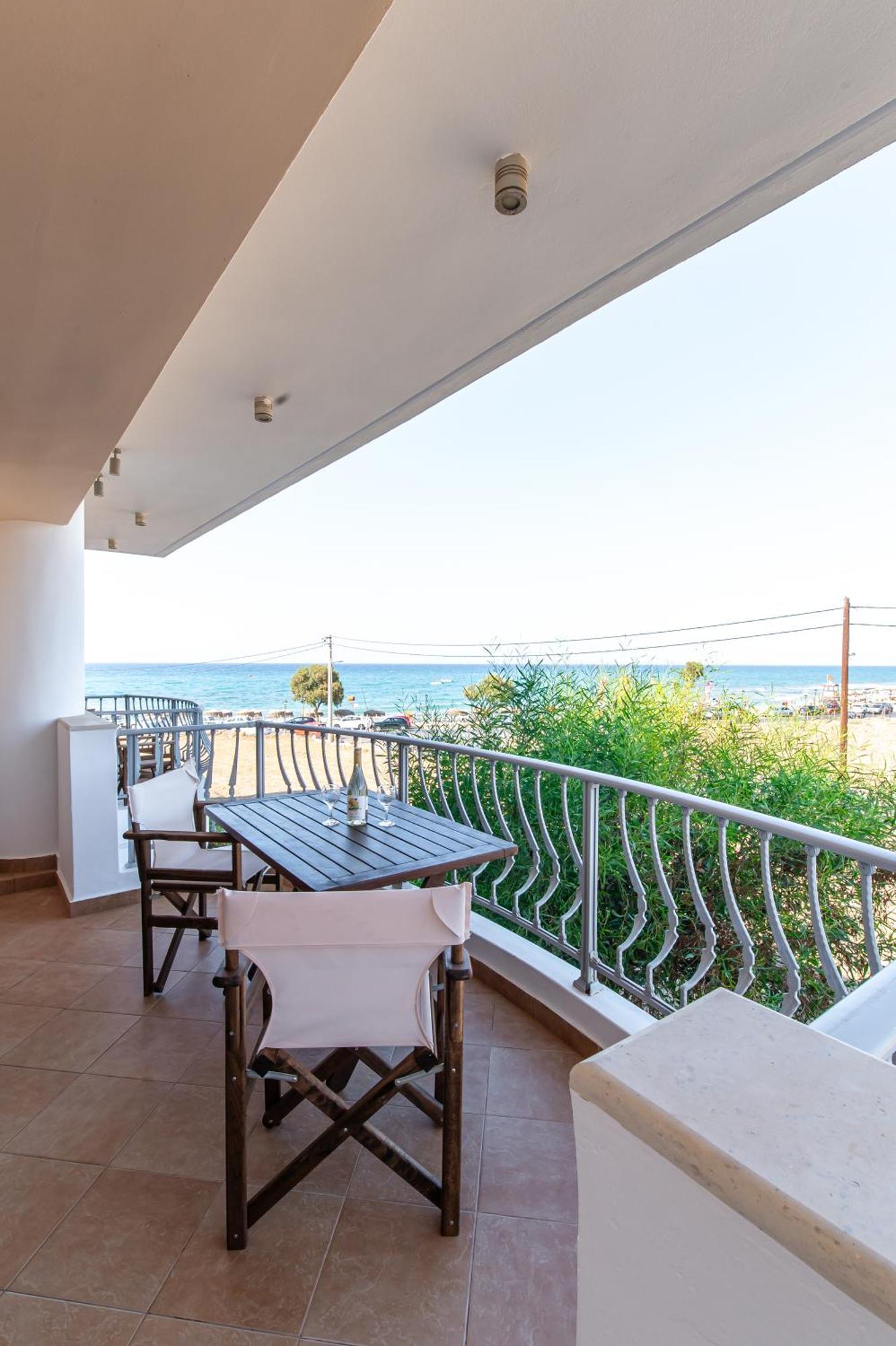 Kahlua Bay Apartments Hersonissos  Zewnętrze zdjęcie
